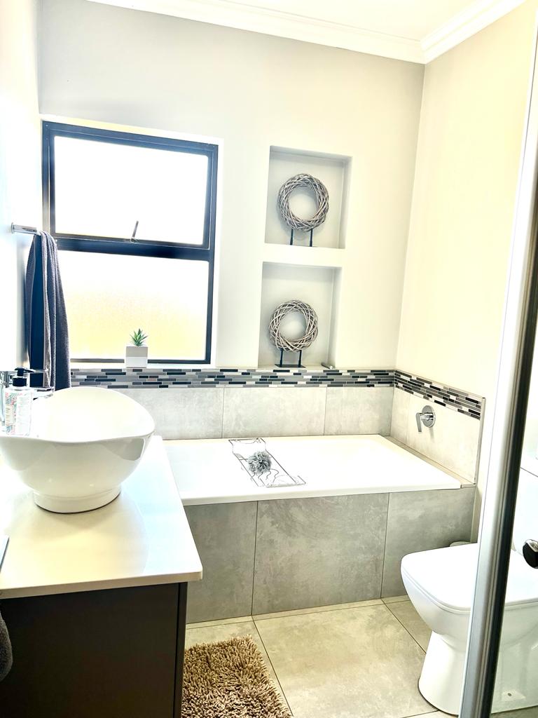 3 Bedroom Property for Sale in La Camargue Private Country Estate North West